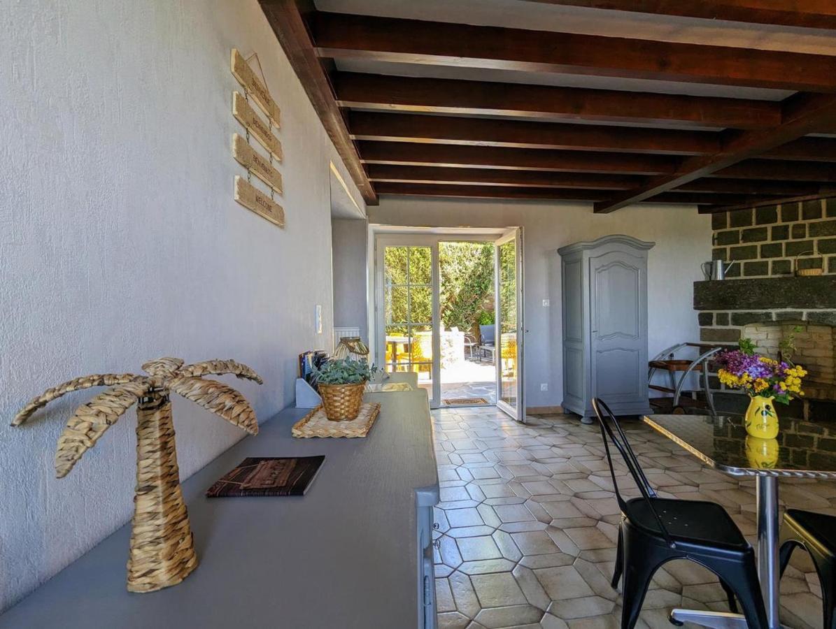 Maison Du Soleil Chez Isa Polignac  Ngoại thất bức ảnh